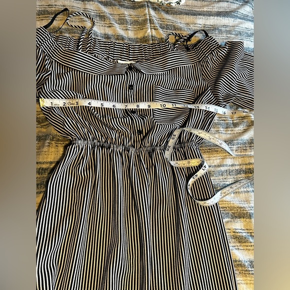 08-Monteau Striped Long Sleeve Dress with Tie Accents - Picture 7 of 10